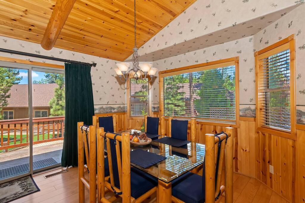 Вілла Teakwood - 3-Br Spa, Fire Pit, Quiet, Ac, Centrally Located Біг-Бер-Лейк Екстер'єр фото