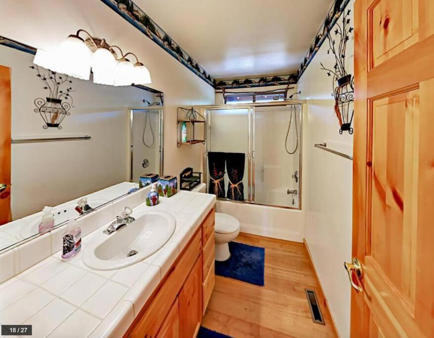 Вілла Teakwood - 3-Br Spa, Fire Pit, Quiet, Ac, Centrally Located Біг-Бер-Лейк Екстер'єр фото