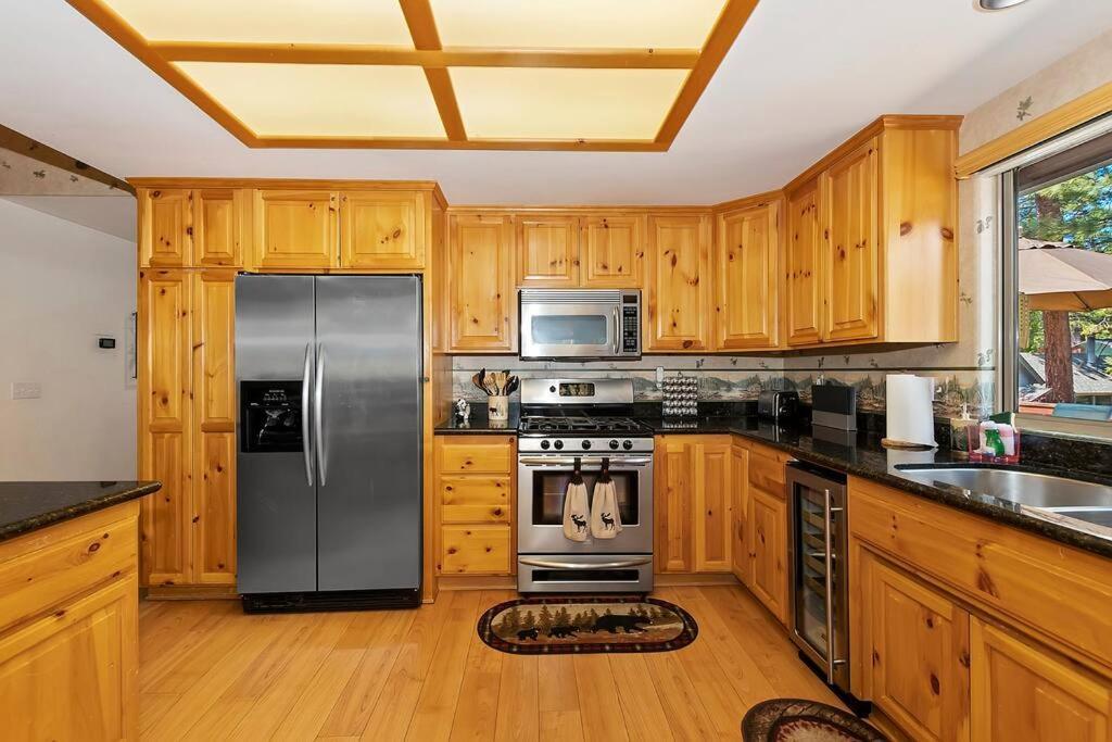 Вілла Teakwood - 3-Br Spa, Fire Pit, Quiet, Ac, Centrally Located Біг-Бер-Лейк Екстер'єр фото
