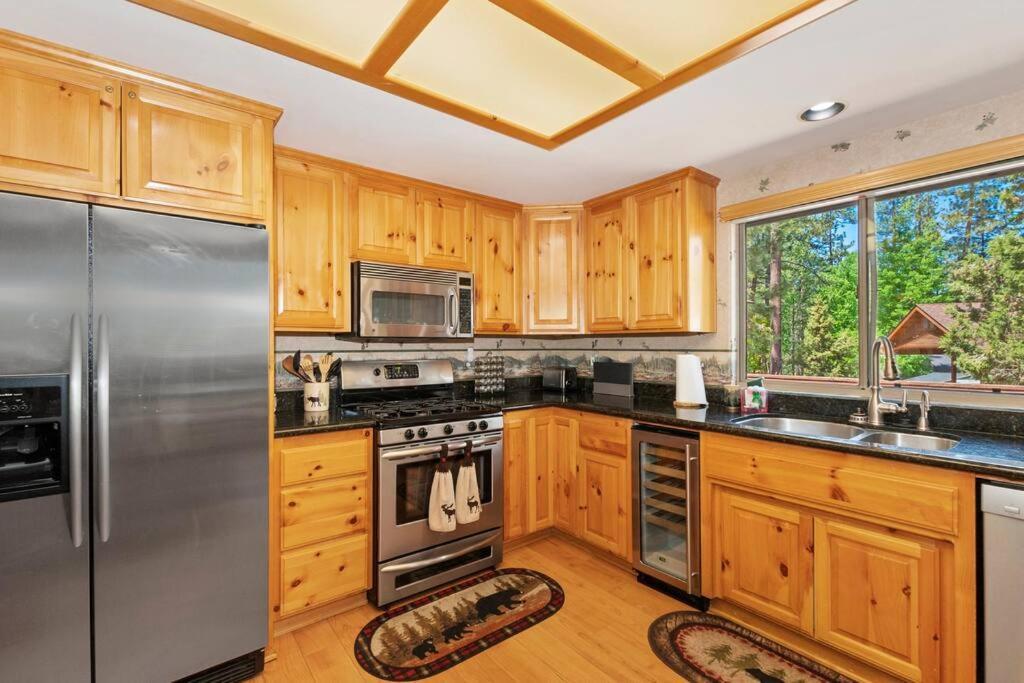 Вілла Teakwood - 3-Br Spa, Fire Pit, Quiet, Ac, Centrally Located Біг-Бер-Лейк Екстер'єр фото