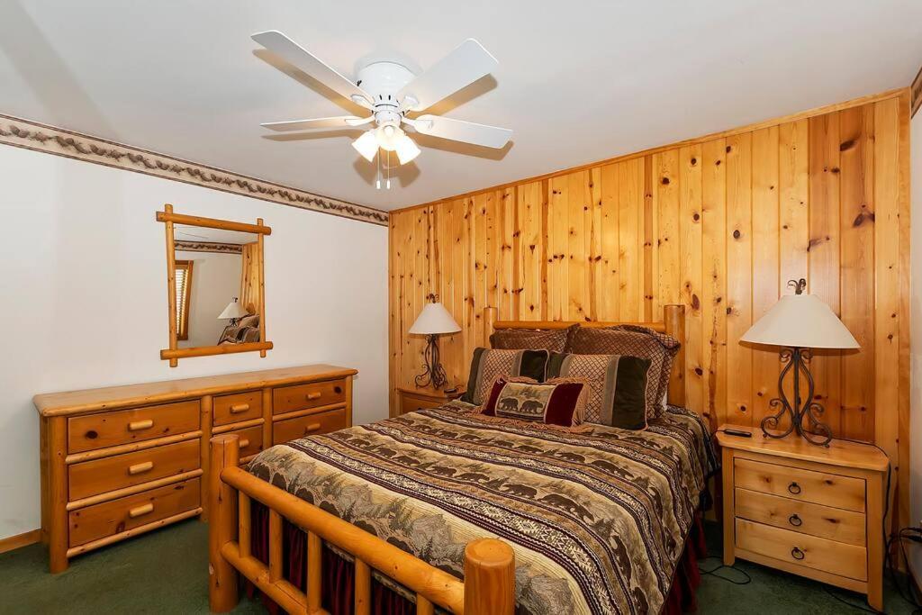 Вілла Teakwood - 3-Br Spa, Fire Pit, Quiet, Ac, Centrally Located Біг-Бер-Лейк Екстер'єр фото